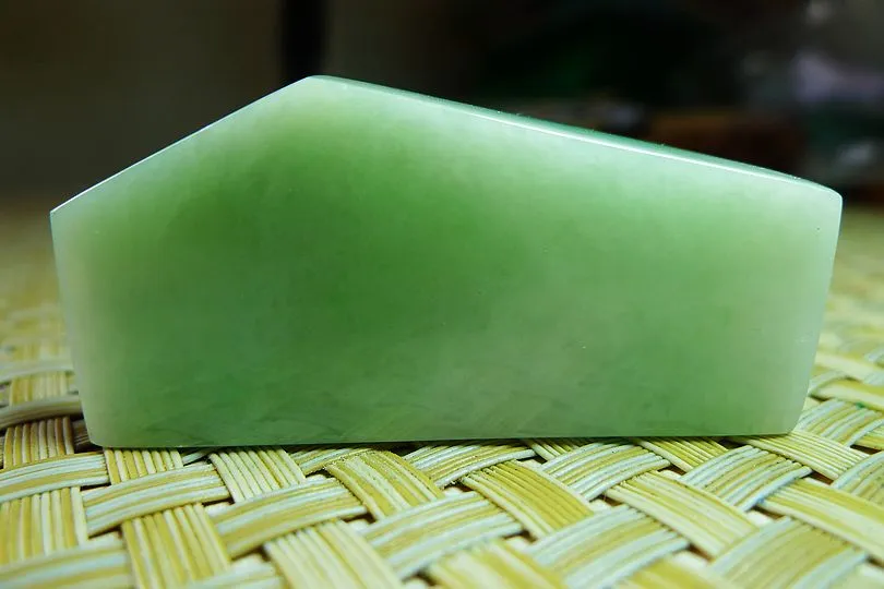 Natural Jade Rough Jadeite Raw (39g,5.7X2.7X1.1cm)