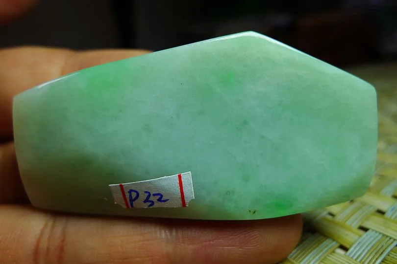 Natural Jade Rough Jadeite Raw (39g,5.7X2.7X1.1cm)