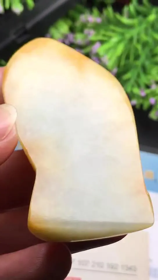 Natural Jade Rough Jadeite Raw (42g,6.4x3.2x1.2cm)-V1495