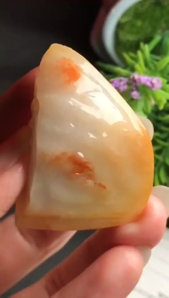 Natural Jade Rough Jadeite Raw (4.3x3.1x1.8cm)-S3196