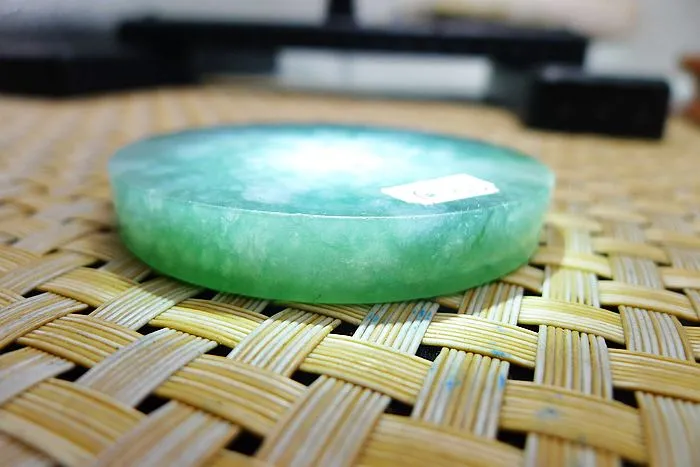 Natural Jade Rough Jadeite Raw (63g,5.5X5.5X0.7cm)
