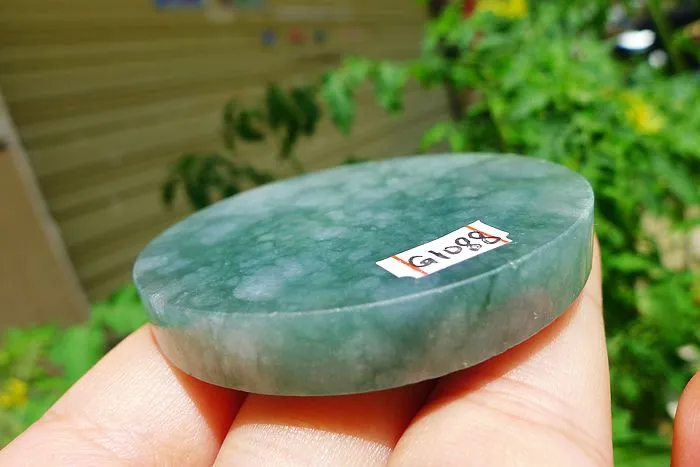 Natural Jade Rough Jadeite Raw (63g,5.5X5.5X0.7cm)