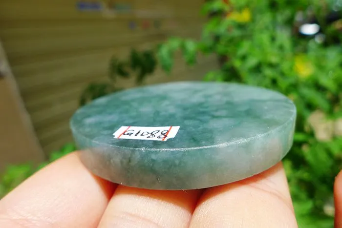 Natural Jade Rough Jadeite Raw (63g,5.5X5.5X0.7cm)