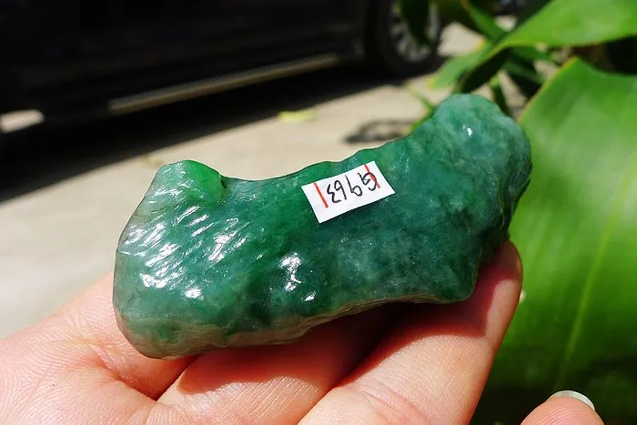Natural Jade Rough Jadeite Raw (63g,7.4X2.5X1.7cm)