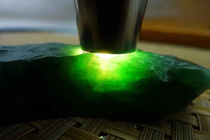 Natural Jade Rough Jadeite Raw (63g,7.4X2.5X1.7cm)