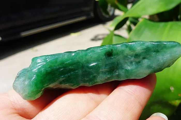 Natural Jade Rough Jadeite Raw (63g,7.4X2.5X1.7cm)