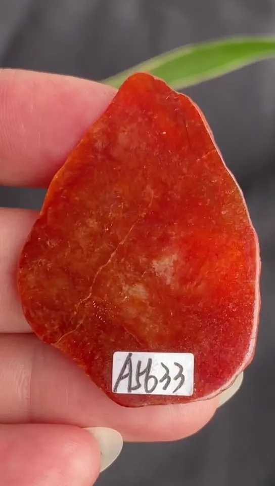 Natural Jade Rough Jadeite Raw (6.4g,42X30X2.7mm)-A5633