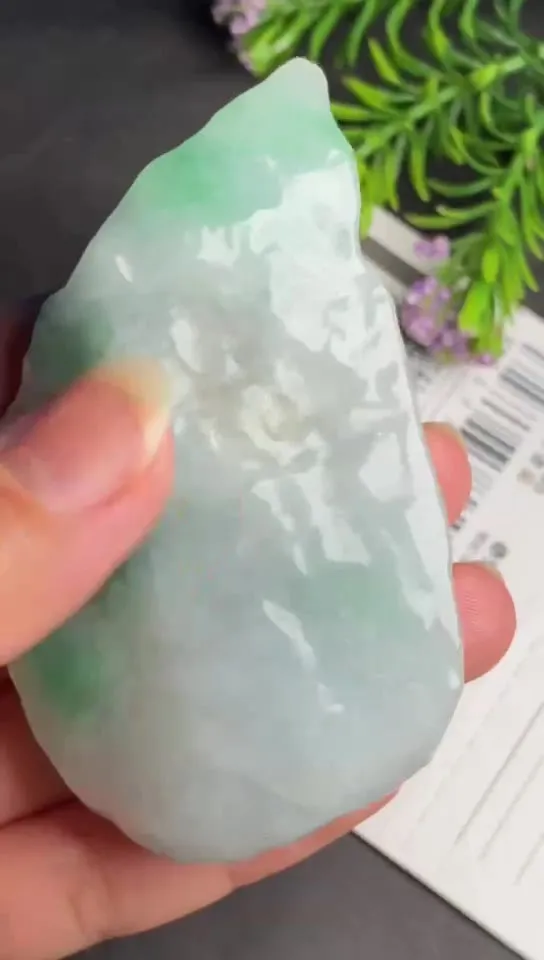 Natural Jade Rough Jadeite Raw (6.8X4.9X1.5cm)-S6944