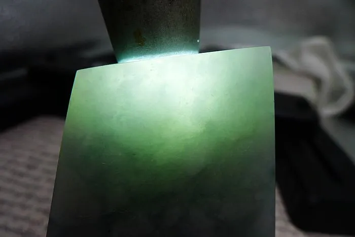 Natural Jade Rough Jadeite Raw (700g,9.6X8.1X5.6cm)
