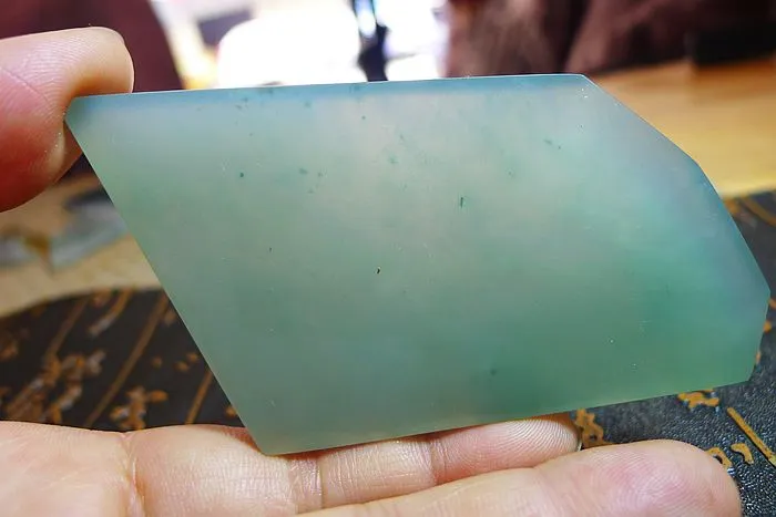 Natural Jade Rough Jadeite Raw (84g,8.7X4.5X0.75cm)