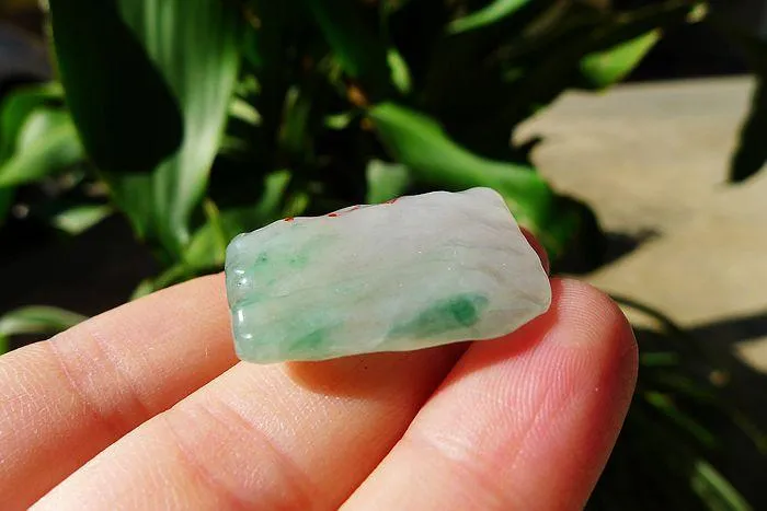 Natural Jade Rough Jadeite Raw (9.5g,2.9X2.2X0.7cm)