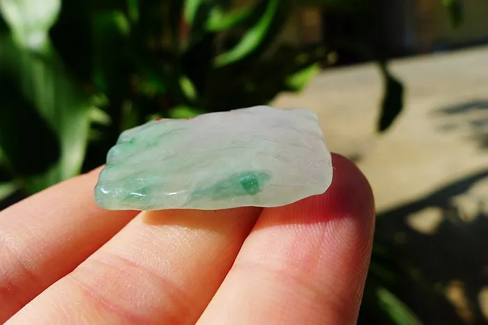 Natural Jade Rough Jadeite Raw (9.5g,2.9X2.2X0.7cm)