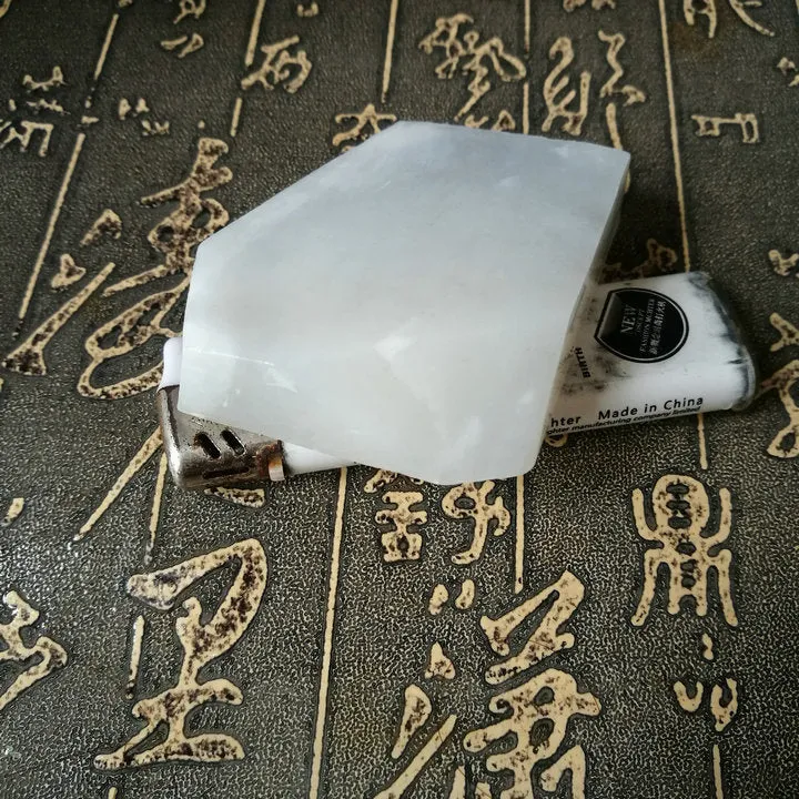 Natural Kunlun Jade Rough Nephrite Raw (102g, 6X3.5X1.4cm)