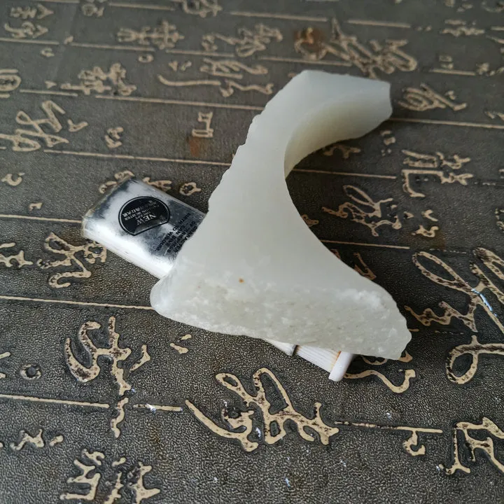 Natural Kunlun Jade Rough Nephrite Raw (102g, 8.5X1.9X5.8cm)