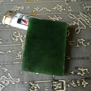 Natural Kunlun Jade Rough Nephrite Raw (103g, 7X5X1cm)