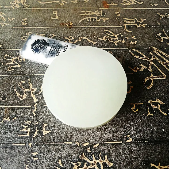 Natural Kunlun Jade Rough Nephrite Raw (105g, 5.3X1.6cm)