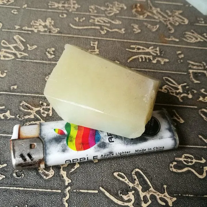 Natural Kunlun Jade Rough Nephrite Raw (108g, 5X3.5X2.5cm)