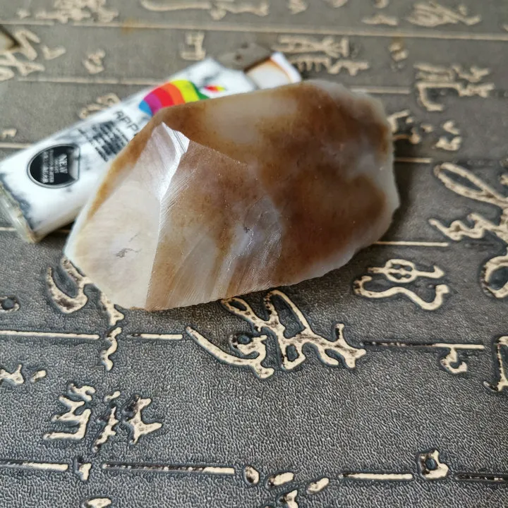Natural Kunlun Jade Rough Nephrite Raw (114g, 8X4X2.5cm)