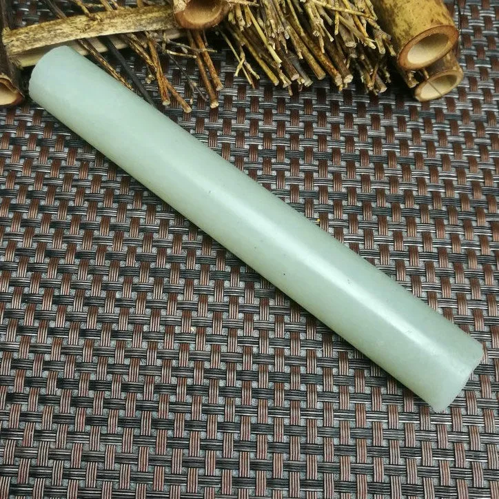Natural Kunlun Jade Rough Nephrite Raw (114g,13.5X1.9cm)