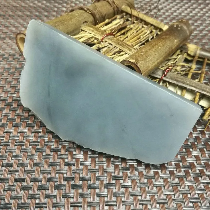 Natural Kunlun Jade Rough Nephrite Raw (114g,9X5X1cm)