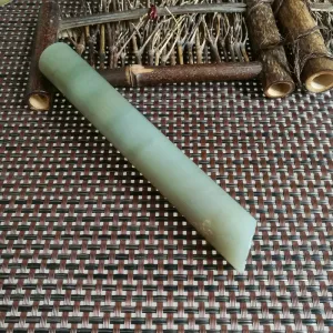 Natural Kunlun Jade Rough Nephrite Raw (115g, 12.5X1.9cm)