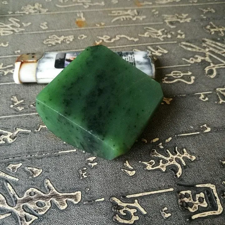 Natural Kunlun Jade Rough Nephrite Raw (116g, 4.6X4.4X2.5cm)