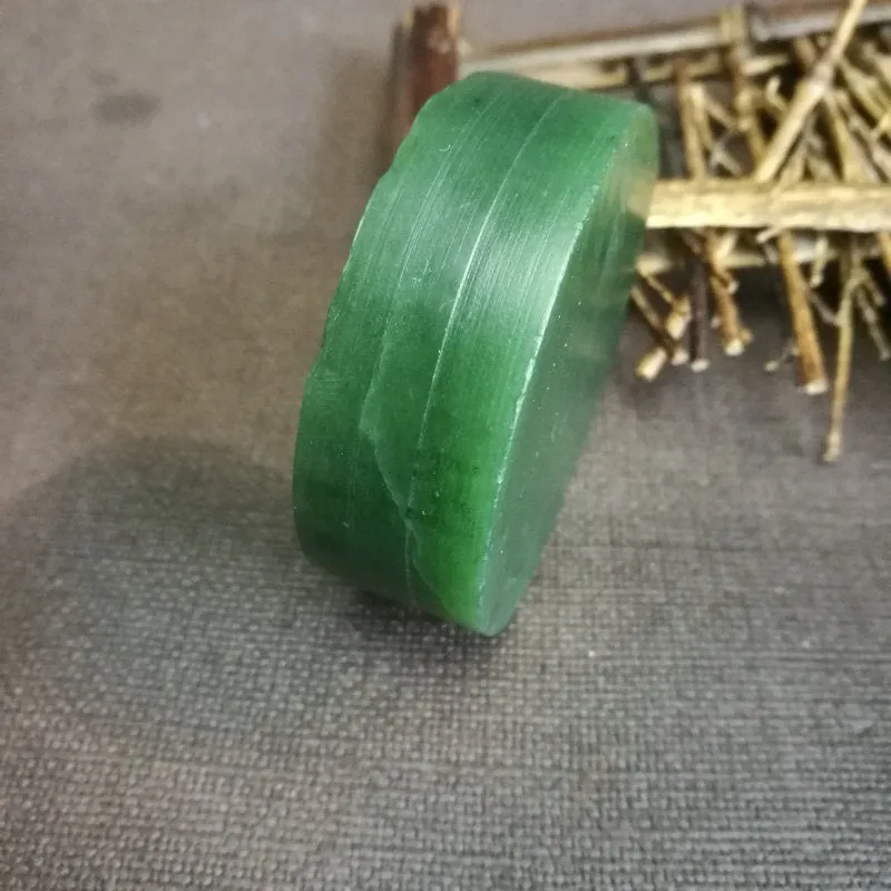 Natural Kunlun Jade Rough Nephrite Raw (119g,5.5X1.6cm)