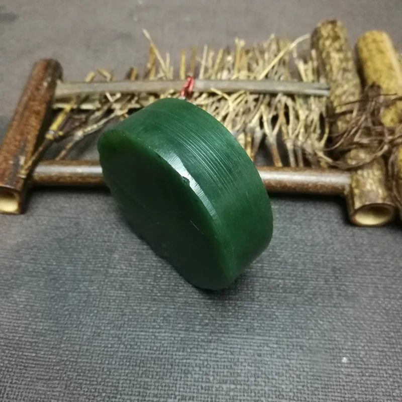 Natural Kunlun Jade Rough Nephrite Raw (119g,5.5X1.6cm)