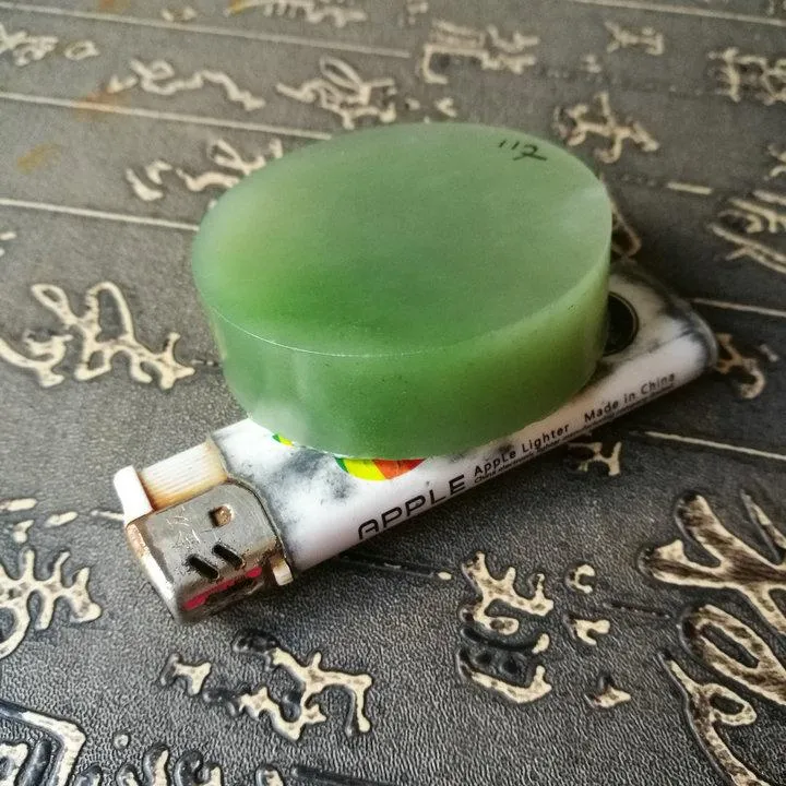 Natural Kunlun Jade Rough Nephrite Raw (120g, 5.5X1.8cm)