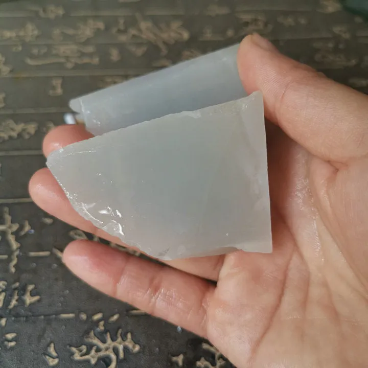 Natural Kunlun Jade Rough Nephrite Raw (129g, 6X6X2cm)
