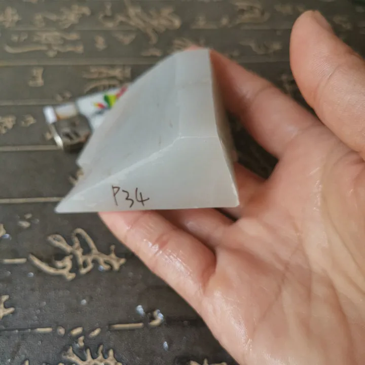 Natural Kunlun Jade Rough Nephrite Raw (129g, 6X6X2cm)