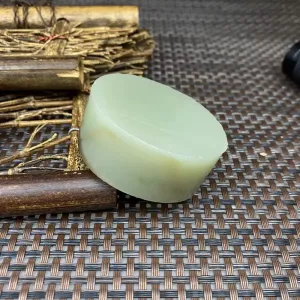 Natural Kunlun Jade Rough Nephrite Raw (136g,5.2X2.1cm)