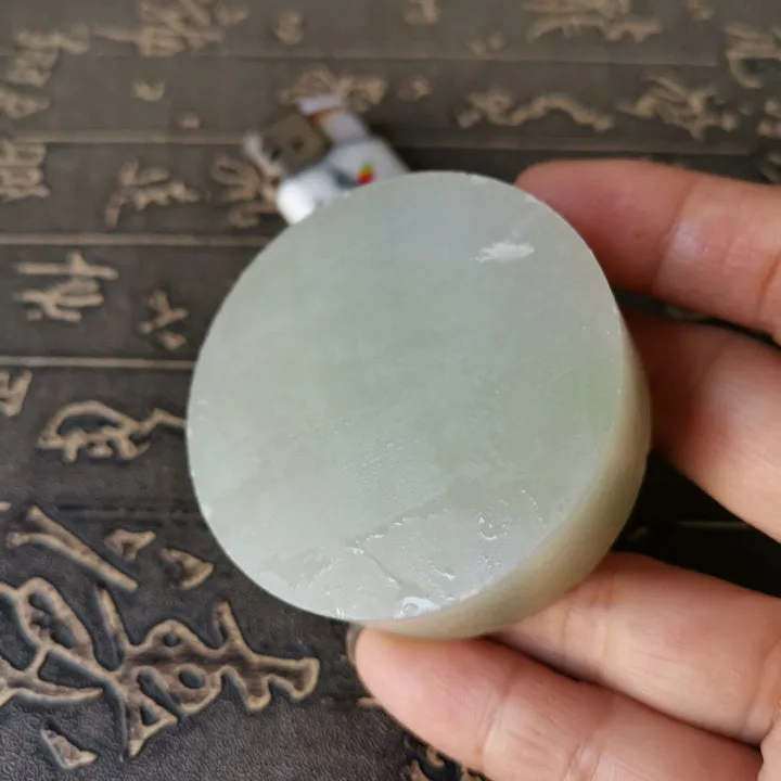 Natural Kunlun Jade Rough Nephrite Raw (137g, 5.4X5.4X2cm)