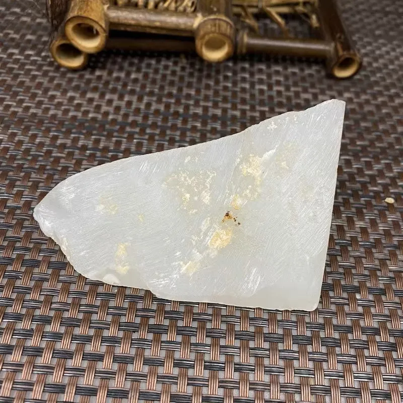Natural Kunlun Jade Rough Nephrite Raw (154g,9.0X5.3X3.9cm)