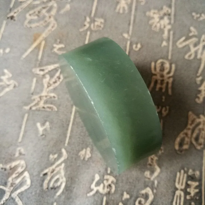 Natural Kunlun Jade Rough Nephrite Raw (155g, 5.8X5.8X2cm)