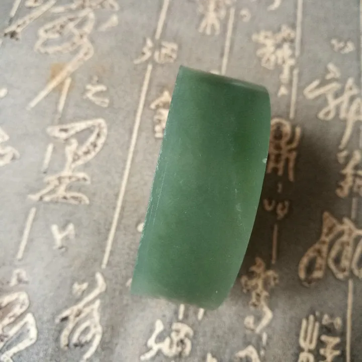 Natural Kunlun Jade Rough Nephrite Raw (155g, 5.8X5.8X2cm)