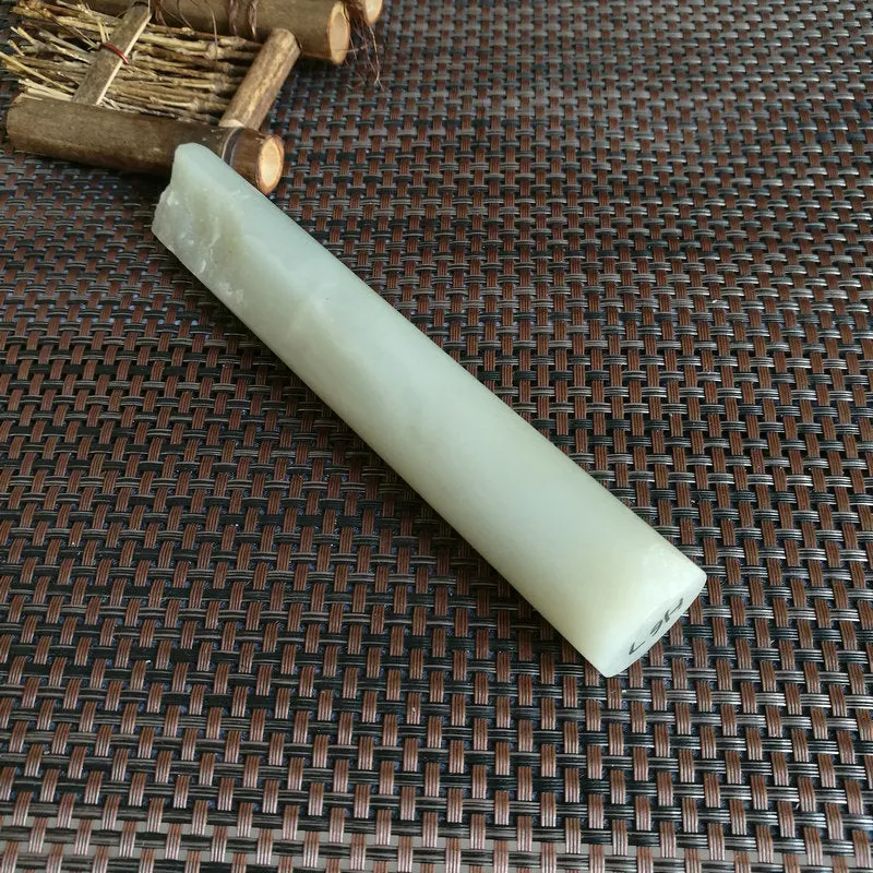 Natural Kunlun Jade Rough Nephrite Raw (15.5X2.5cm)