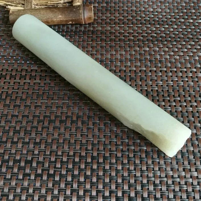 Natural Kunlun Jade Rough Nephrite Raw (15.5X2.5cm)