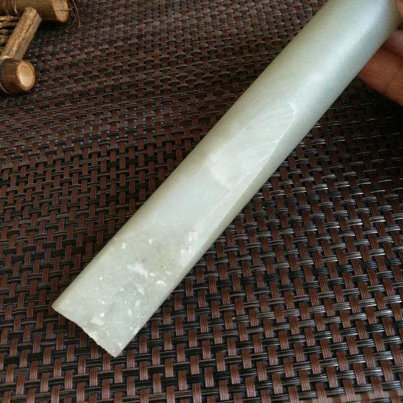 Natural Kunlun Jade Rough Nephrite Raw (15.5X2.5cm)