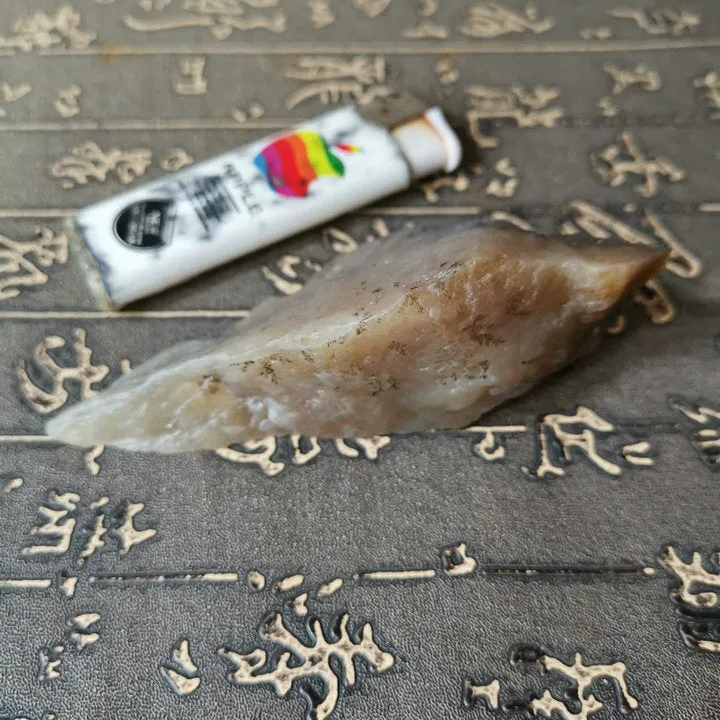 Natural Kunlun Jade Rough Nephrite Raw (156g, 10X4X3.5cm)