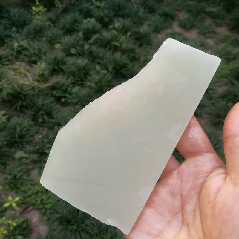 Natural Kunlun Jade Rough Nephrite Raw (174g, 12X6.7x0.9cm)