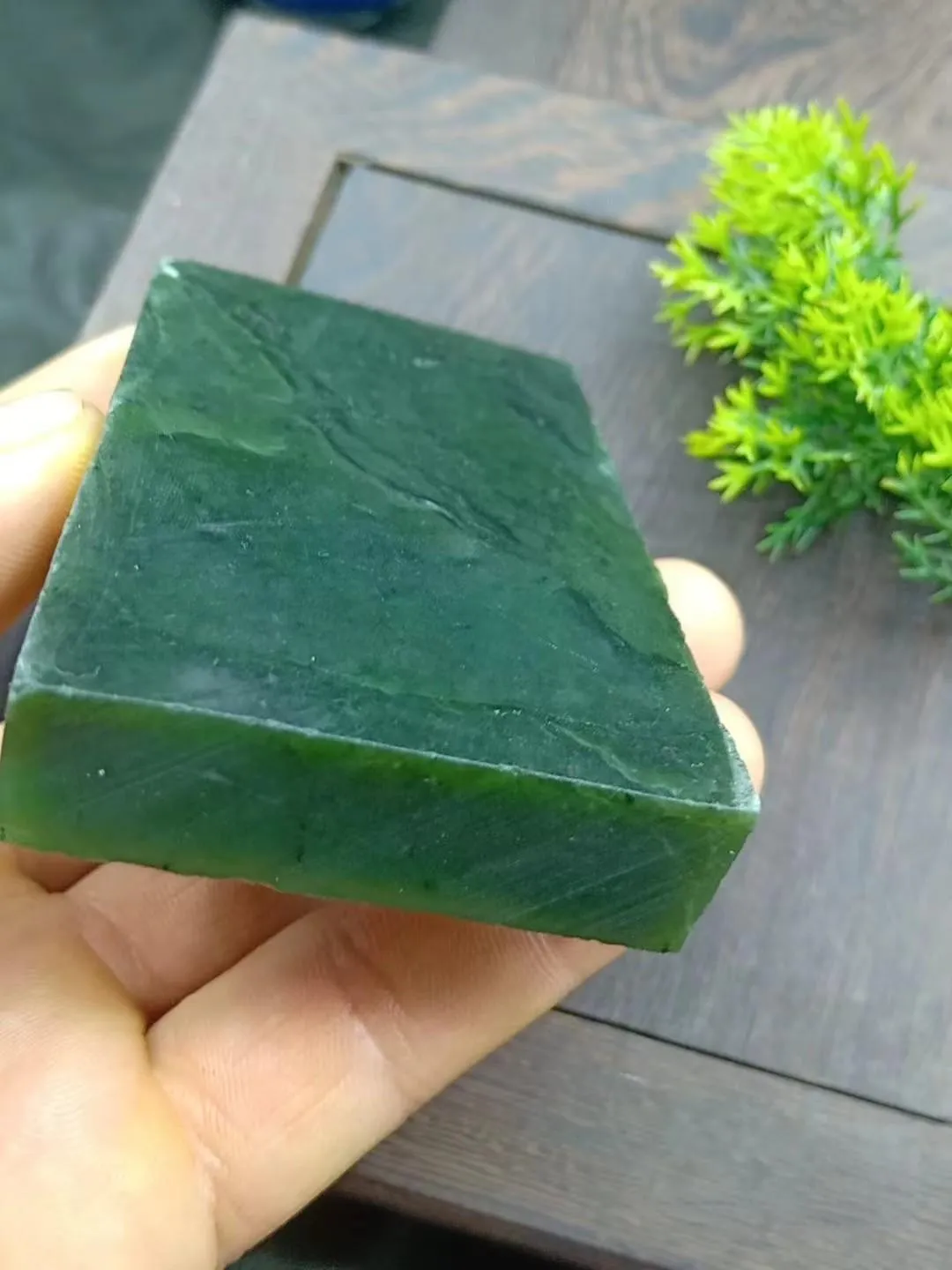 Natural Kunlun Jade Rough Nephrite Raw (179g,8.1X5.0X1.5cm)