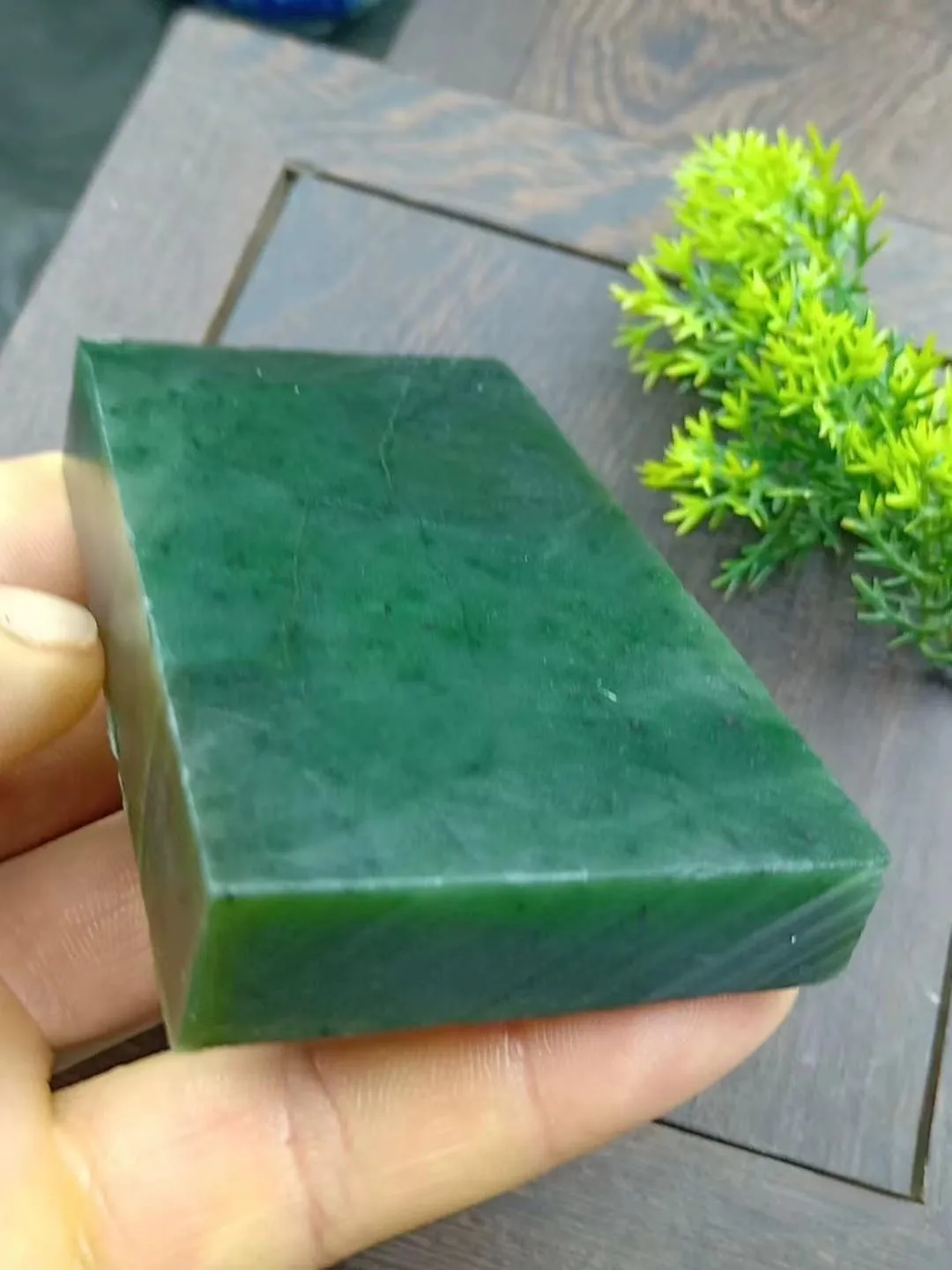 Natural Kunlun Jade Rough Nephrite Raw (179g,8.1X5.0X1.5cm)