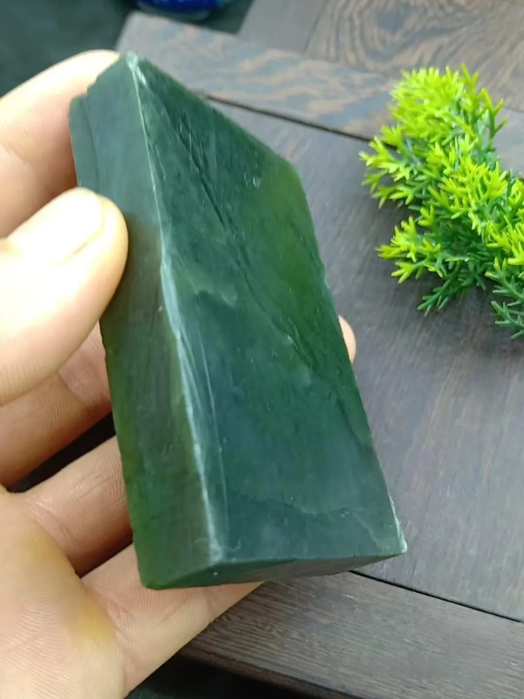 Natural Kunlun Jade Rough Nephrite Raw (179g,8.1X5.0X1.5cm)