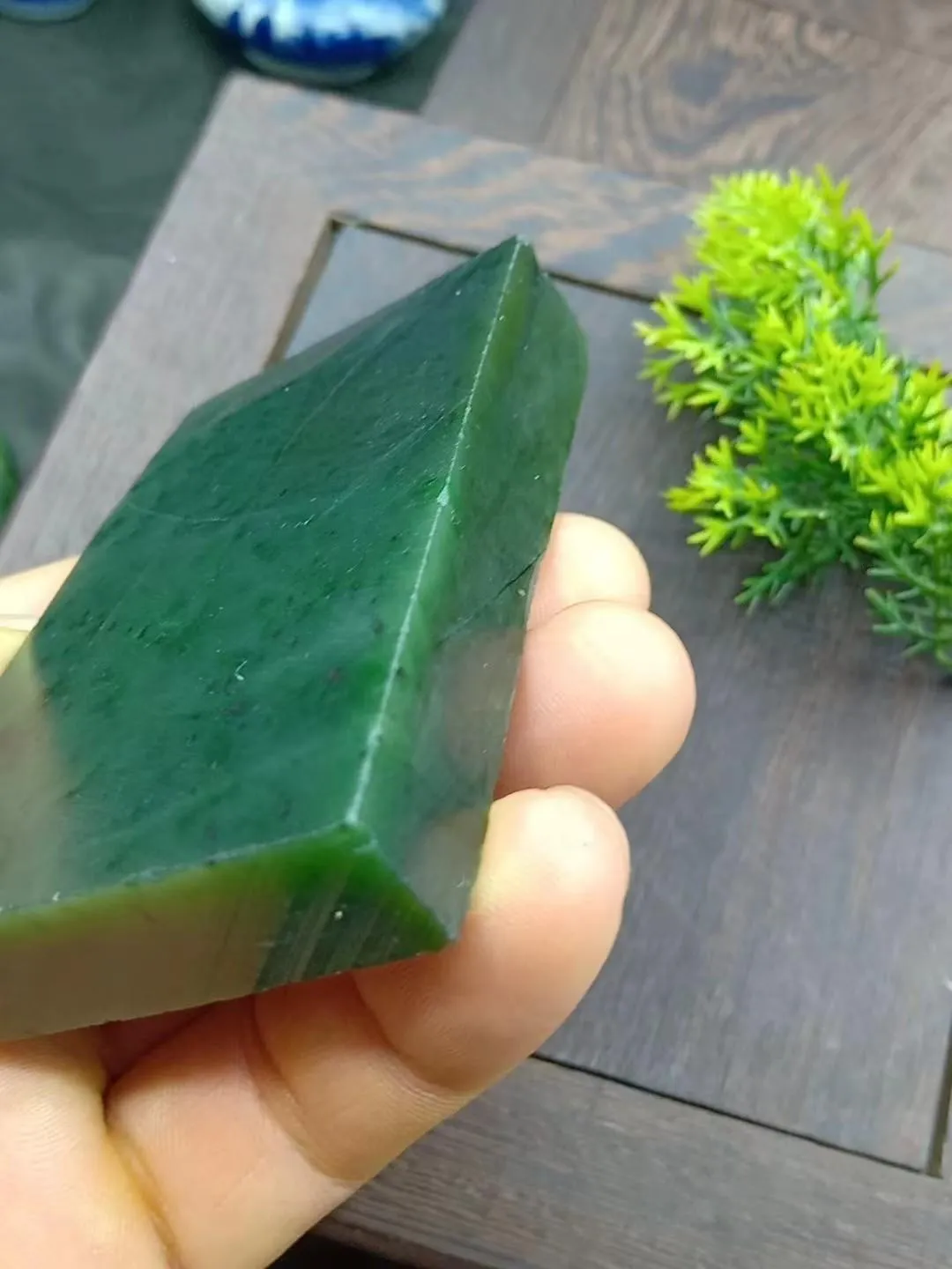 Natural Kunlun Jade Rough Nephrite Raw (179g,8.1X5.0X1.5cm)