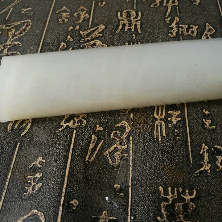 Natural Kunlun Jade Rough Nephrite Raw (197g, 12.5X3X1.9cm)