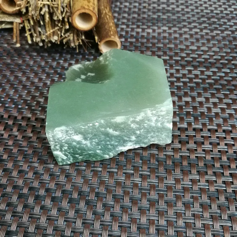 Natural Kunlun Jade Rough Nephrite Raw (214g,7X5.7X2.5cm)