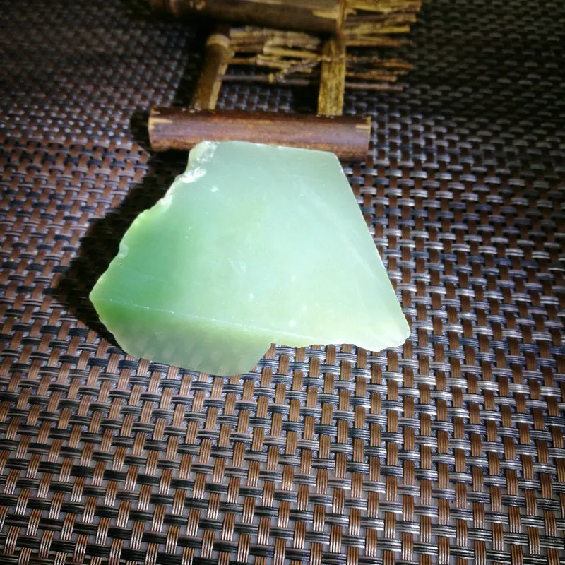 Natural Kunlun Jade Rough Nephrite Raw (214g,7X5.7X2.5cm)