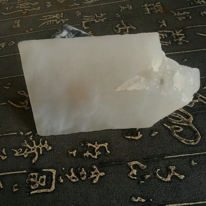 Natural Kunlun Jade Rough Nephrite Raw (220g, 10X6X3.5cm)
