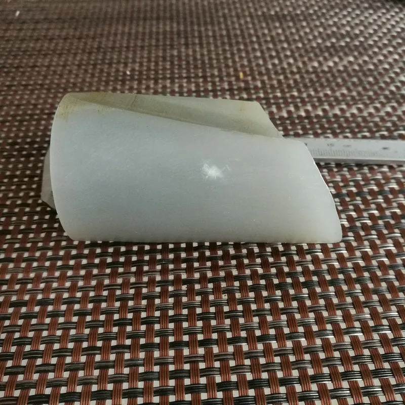 Natural Kunlun Jade Rough Nephrite Raw (228g, 8X4.7X3.5cm)